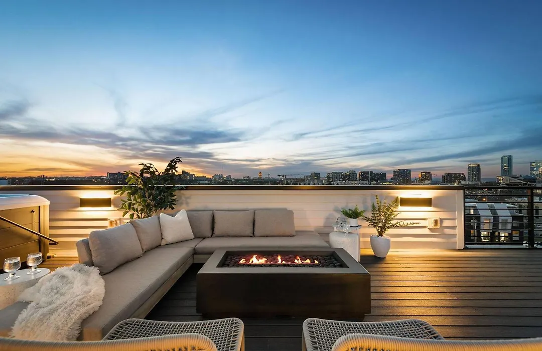 Archer House | Hot Tub Rooftop | Downtown Luxury!-1