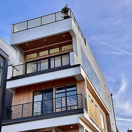 Archer House | Hot Tub Rooftop | Downtown Luxury!-2